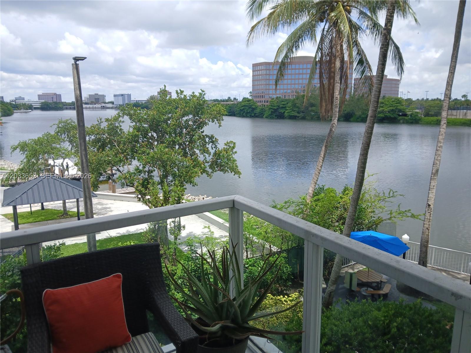 5099 NW 7th Street 303, Miami, FL 33126, Miami