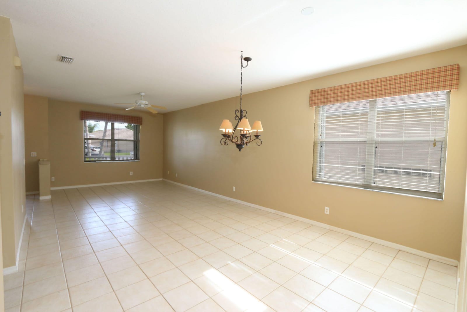 506 NW Cortina Lane — photo 6