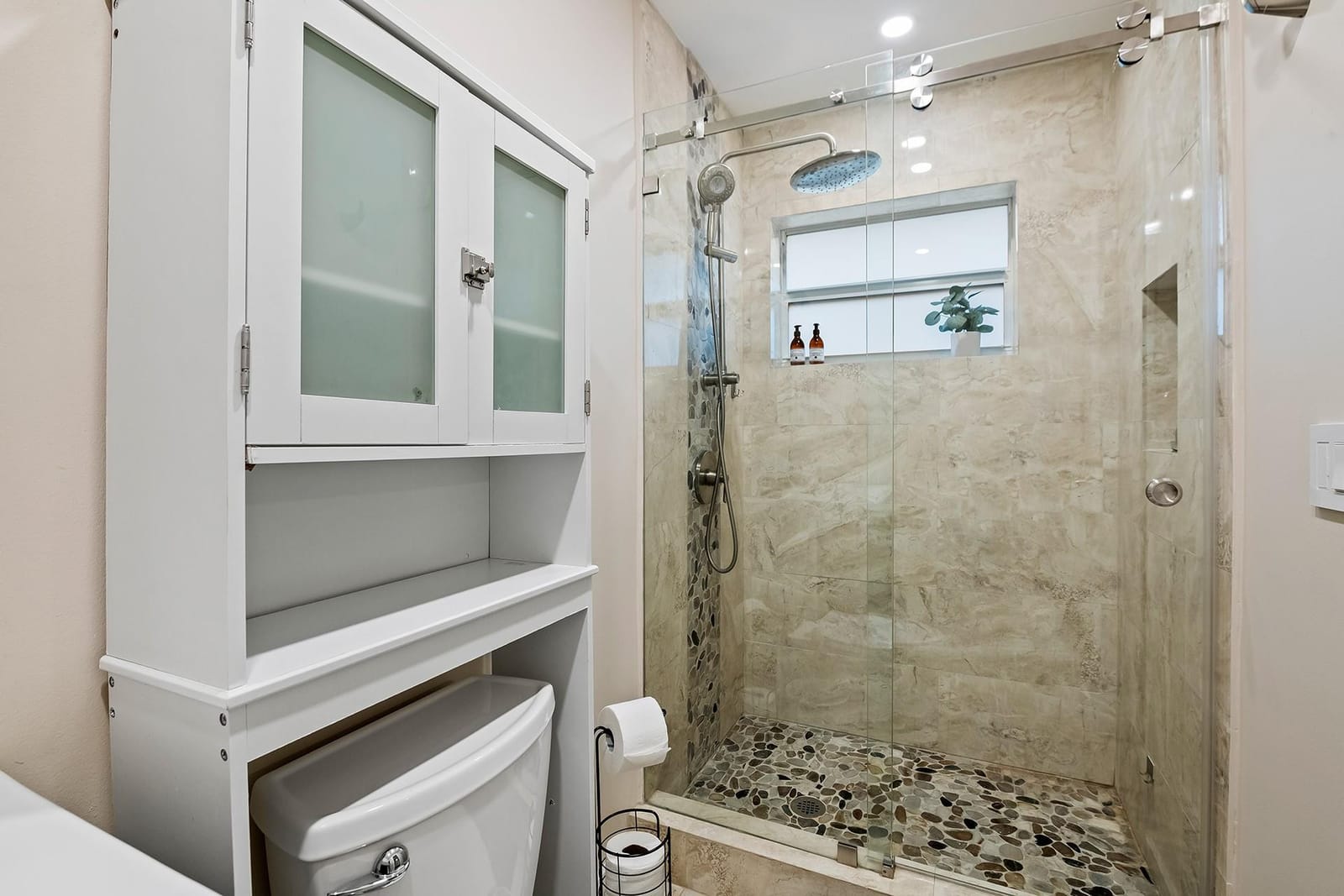 1813 SW 10th Court — photo 3