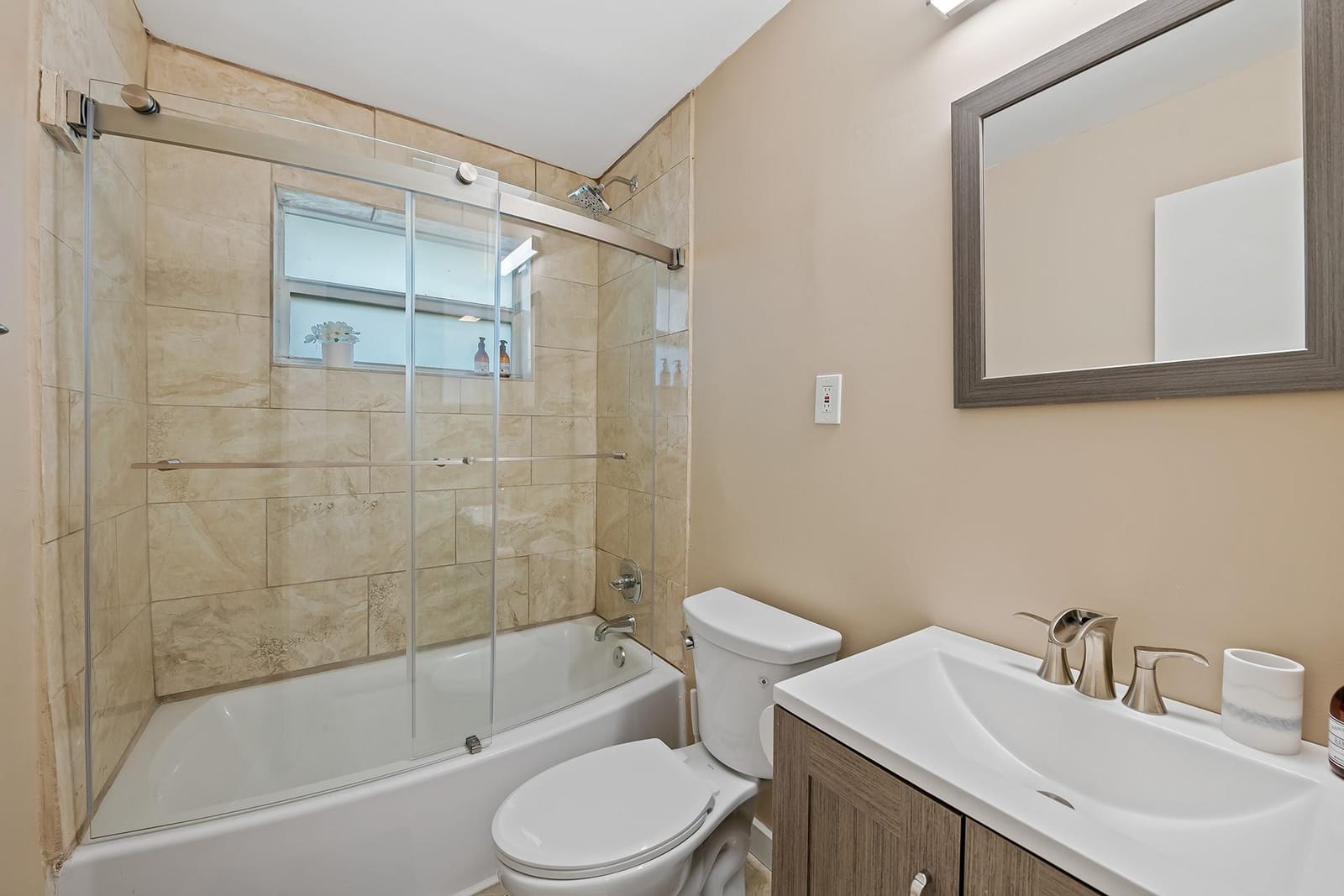 1813 SW 10th Court — photo 5