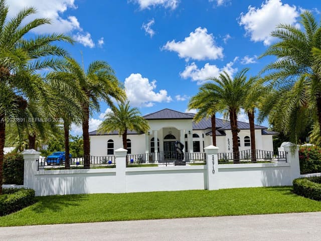 23710 SW 214th Place, Homestead, FL 33031