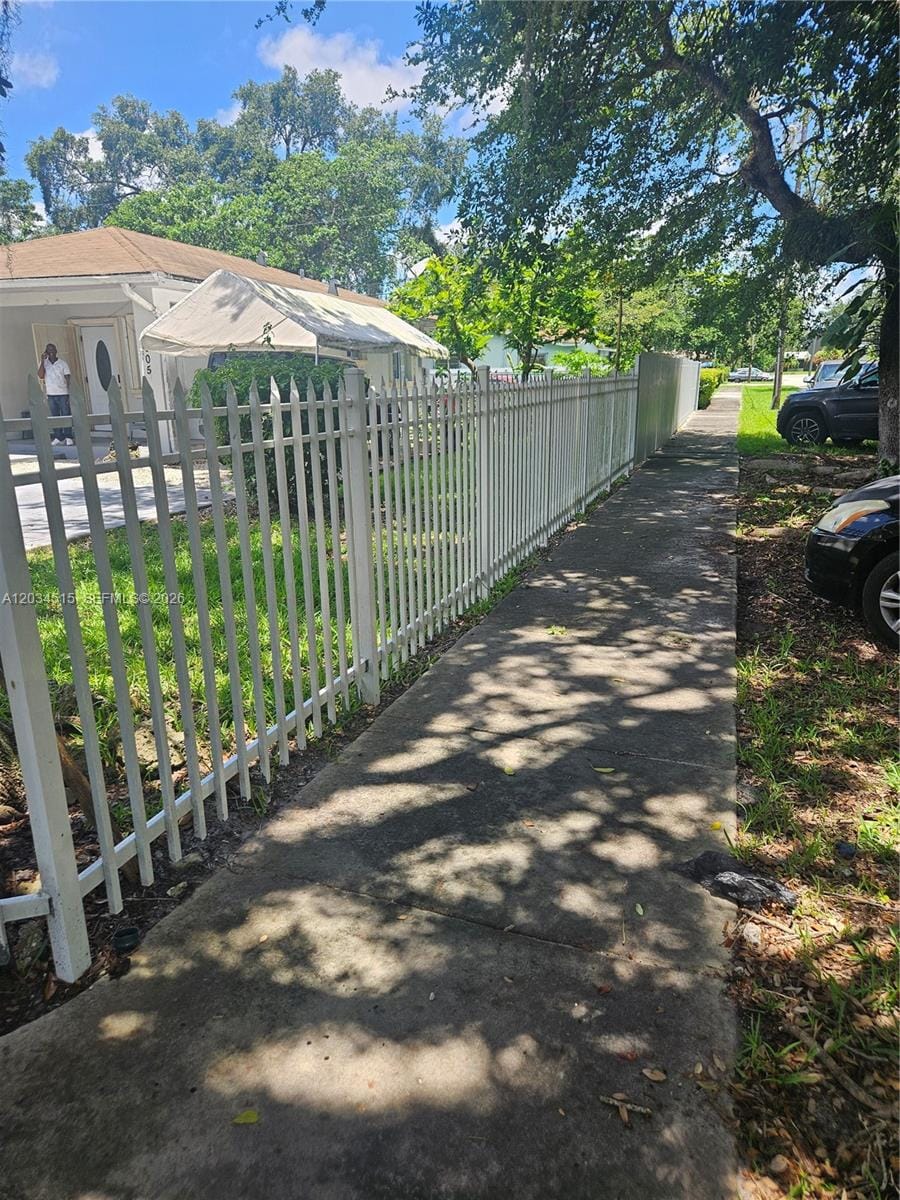 1905 NW 113th Terrace, Miami, FL 33167 photo 2