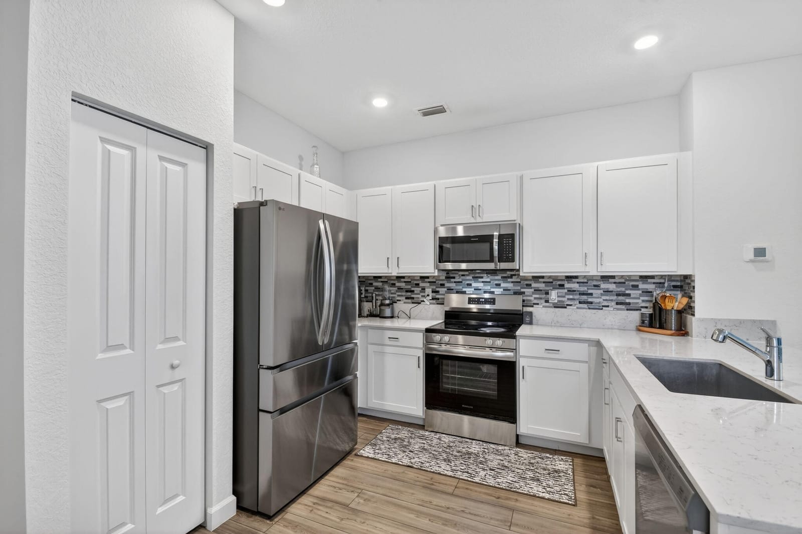 4325 Pond Lily Lane — photo 6