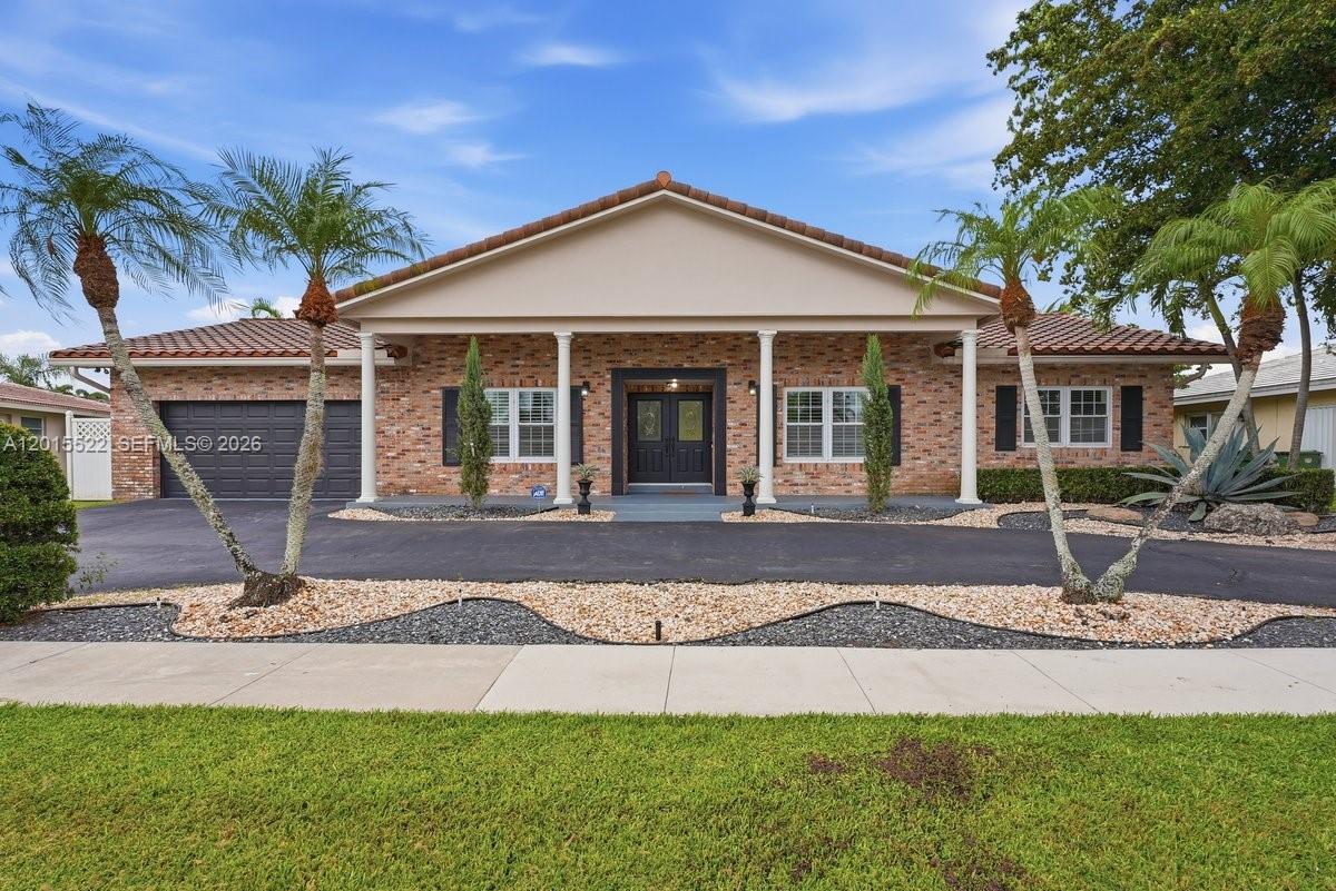 16530 Lake Tree Drive 16530, Weston, FL 33326, Weston