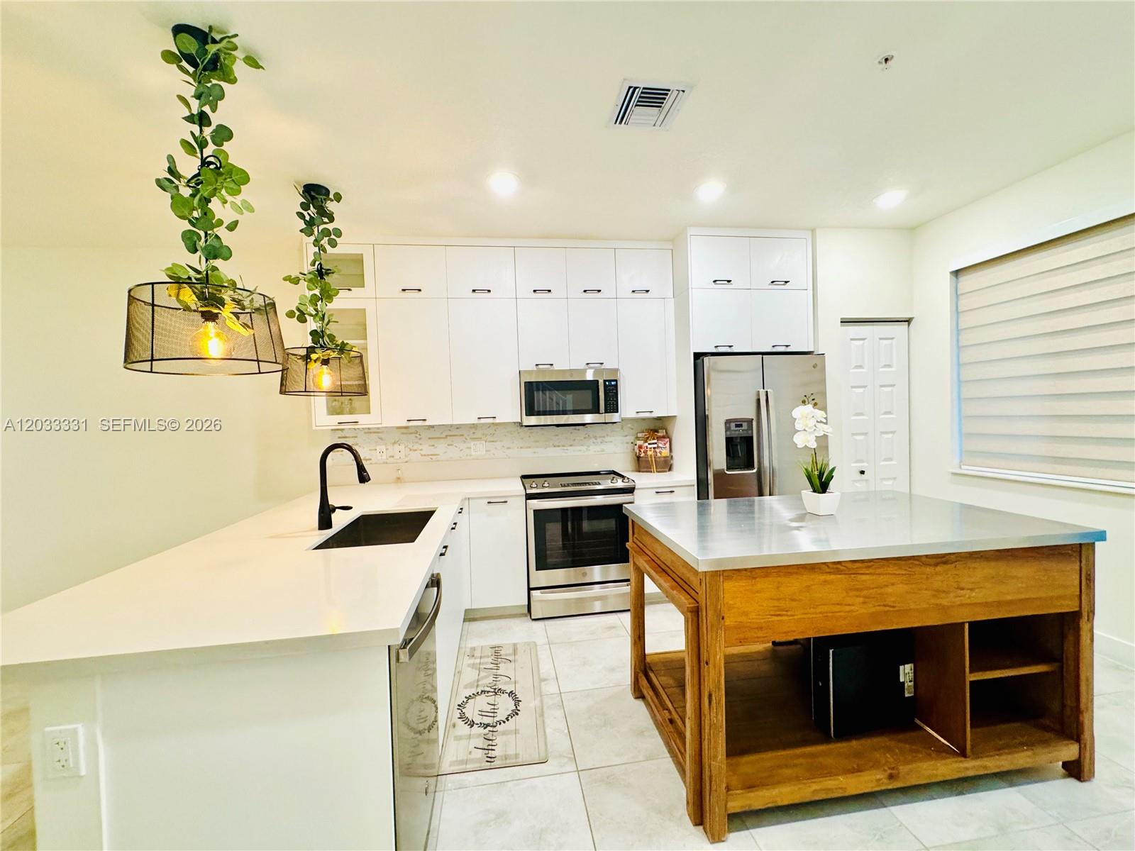 10295 NW 64th Terrace 104, Doral, FL 33178, Doral