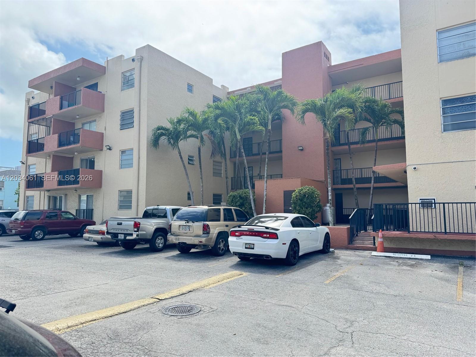 677 SW 9th Avenue 407, Miami, FL 33130, Miami