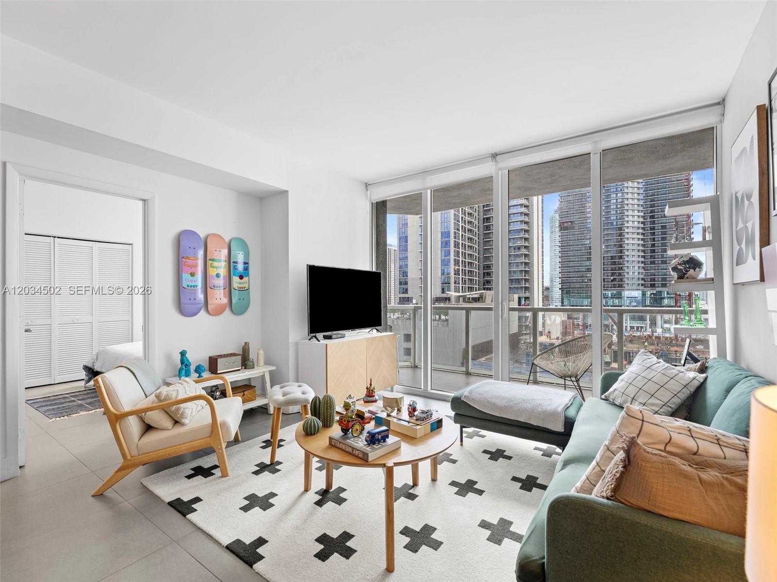 253 NE 2nd Street 1801, Miami, FL 33132, Miami