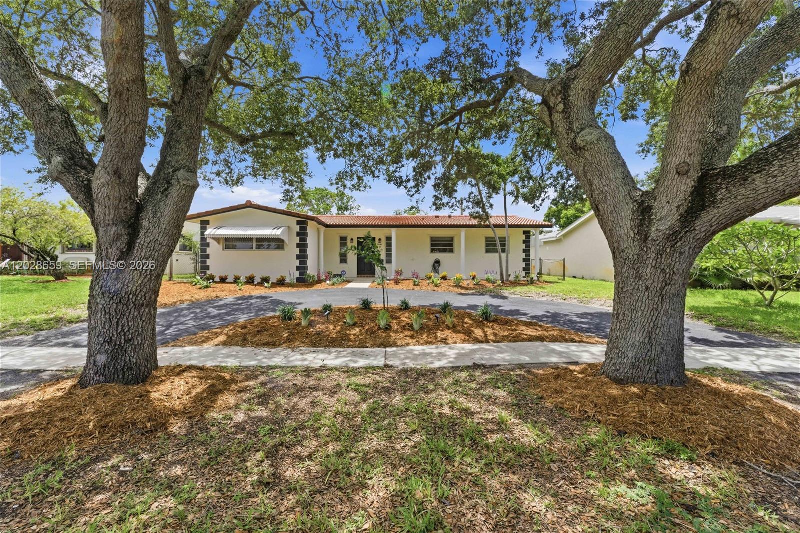 2210 N 52nd Avenue, Hollywood, FL 33021, Hollywood