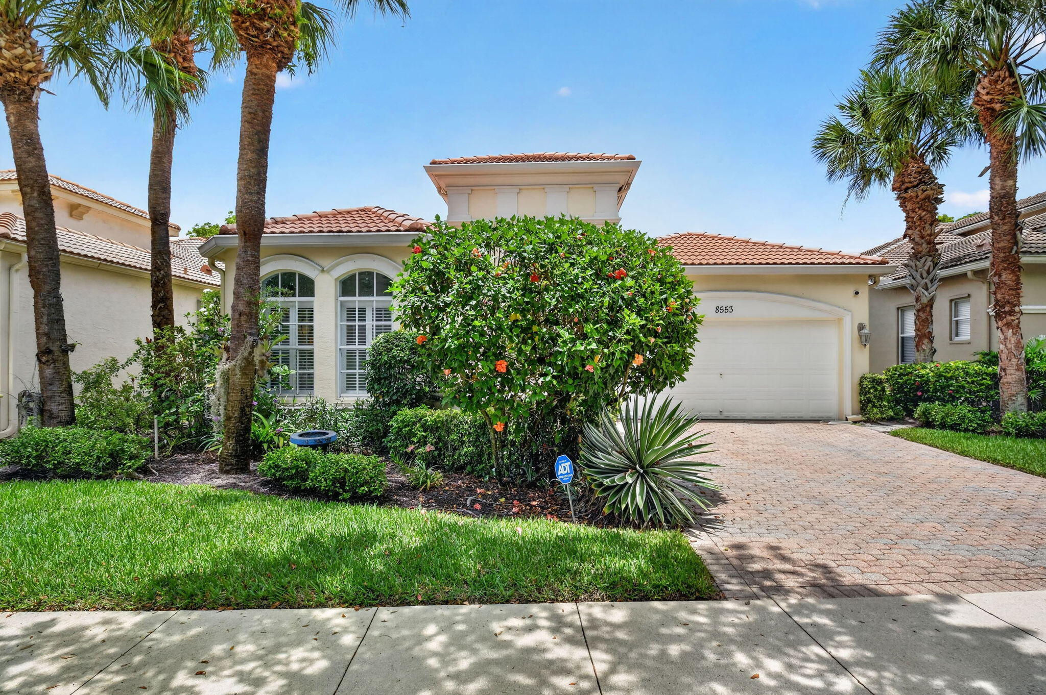 8553 E Via Grande E, Wellington, FL 33411