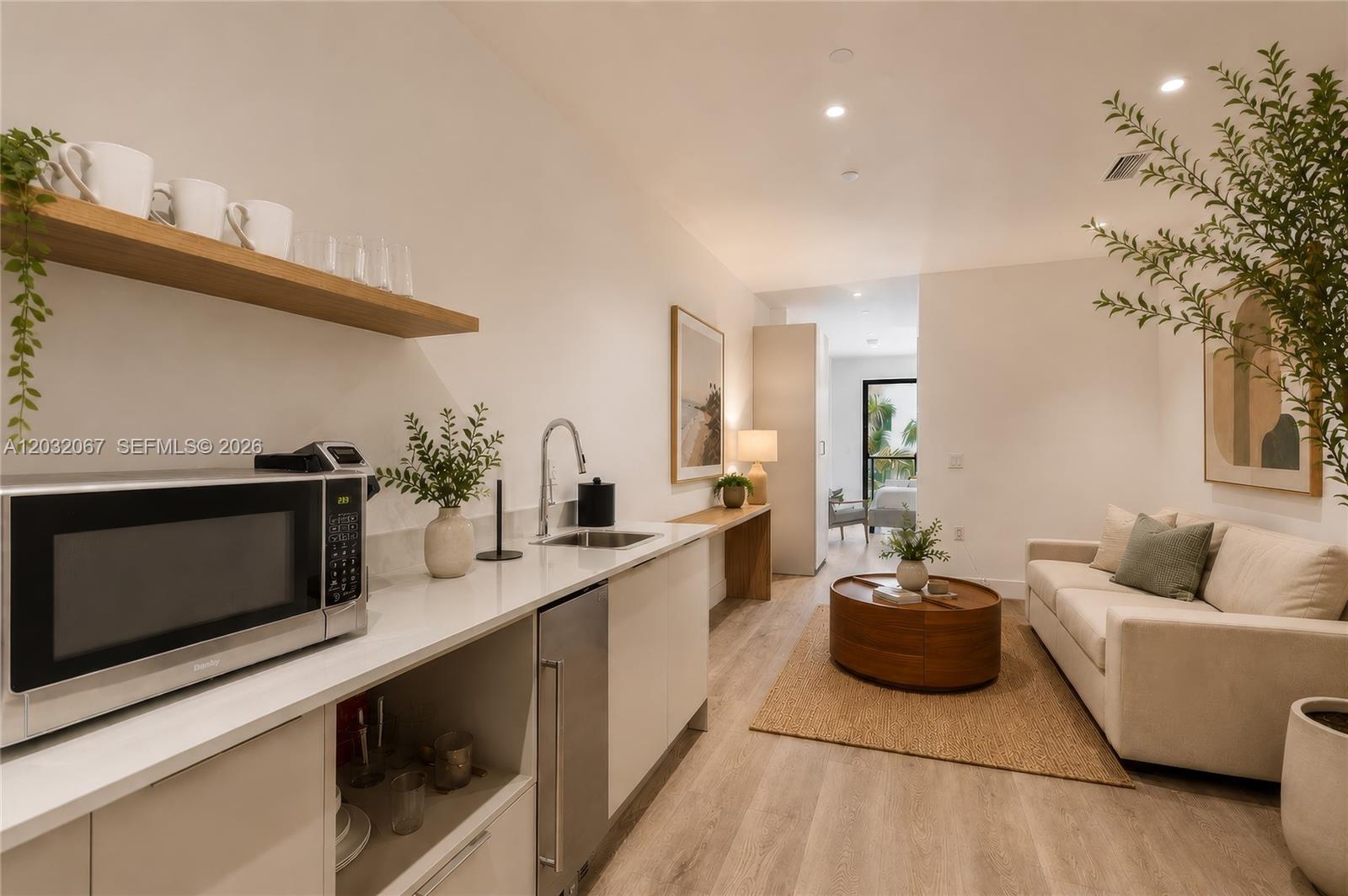 239 SW 9th Street 301, Miami, FL 33130, Miami