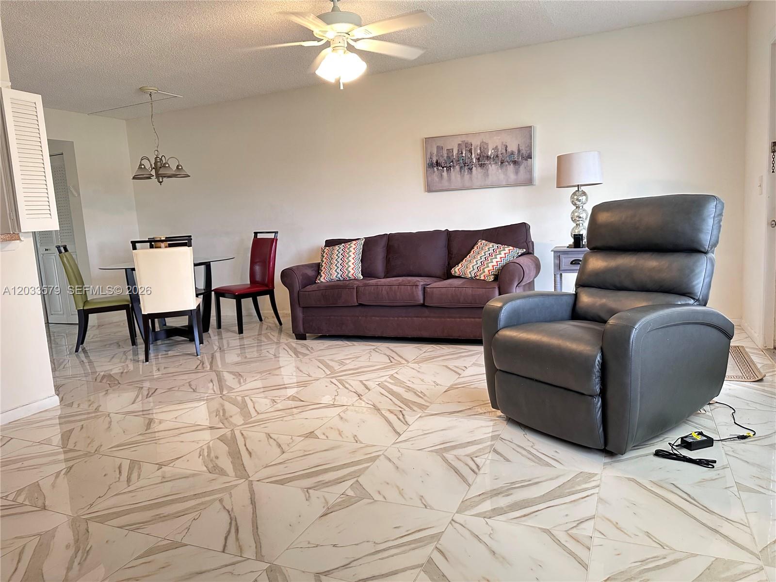 569 Fanshaw N 569 569, Boca Raton, FL 33434, Boca Raton