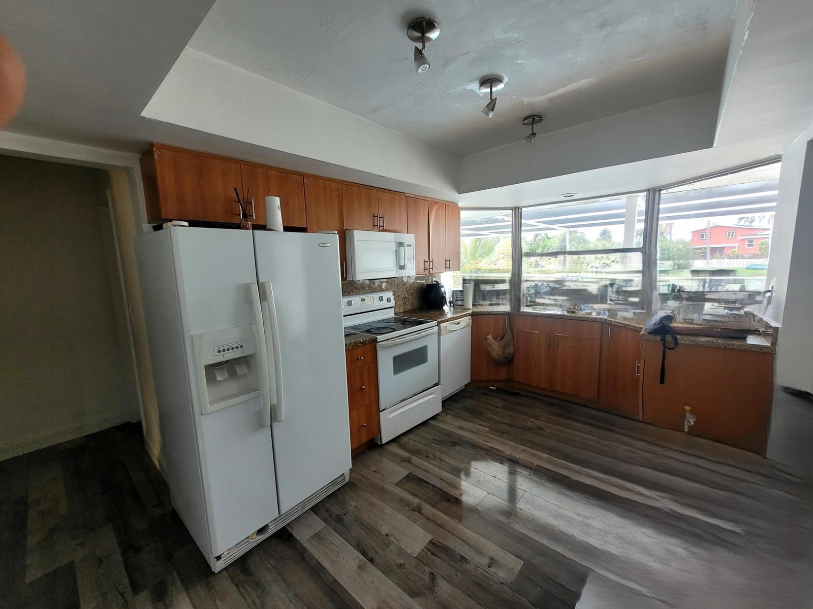 6641 Emerald Lake Drive — photo 9