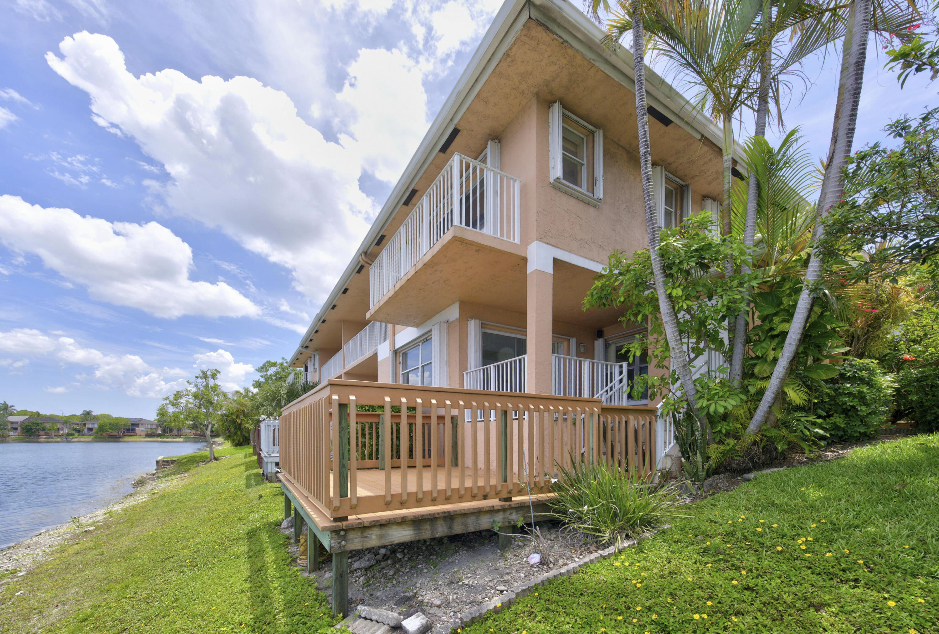 3291 NW 44th Street 2, Oakland Park, FL 33309, Oakland Park