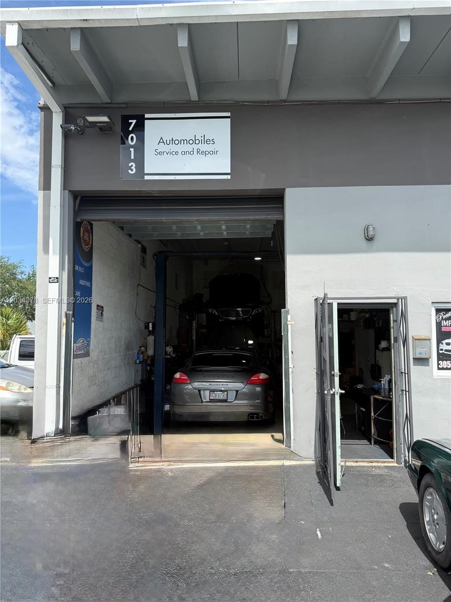 7013 SW 46 Street, Miami, FL 33155