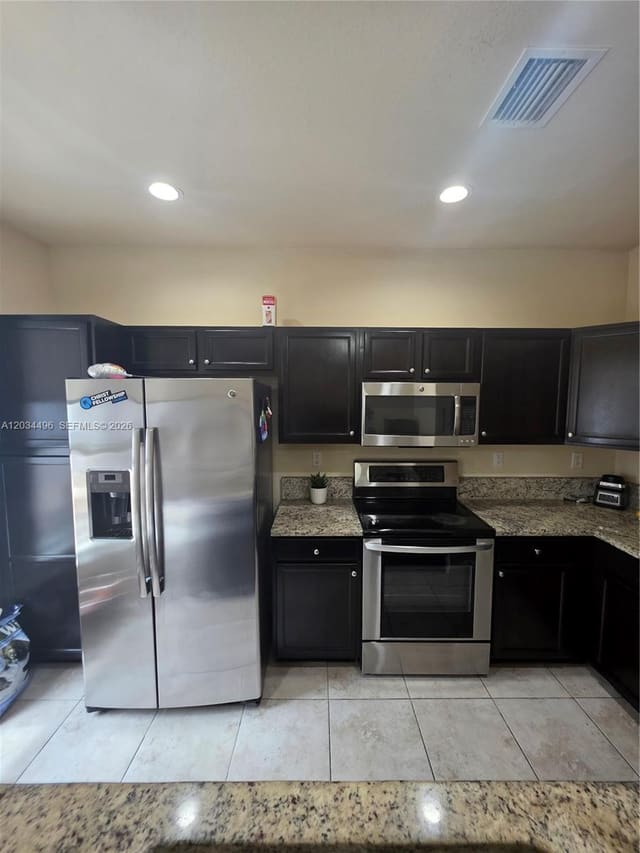 9424 SW 171st Place, Miami, FL 33196