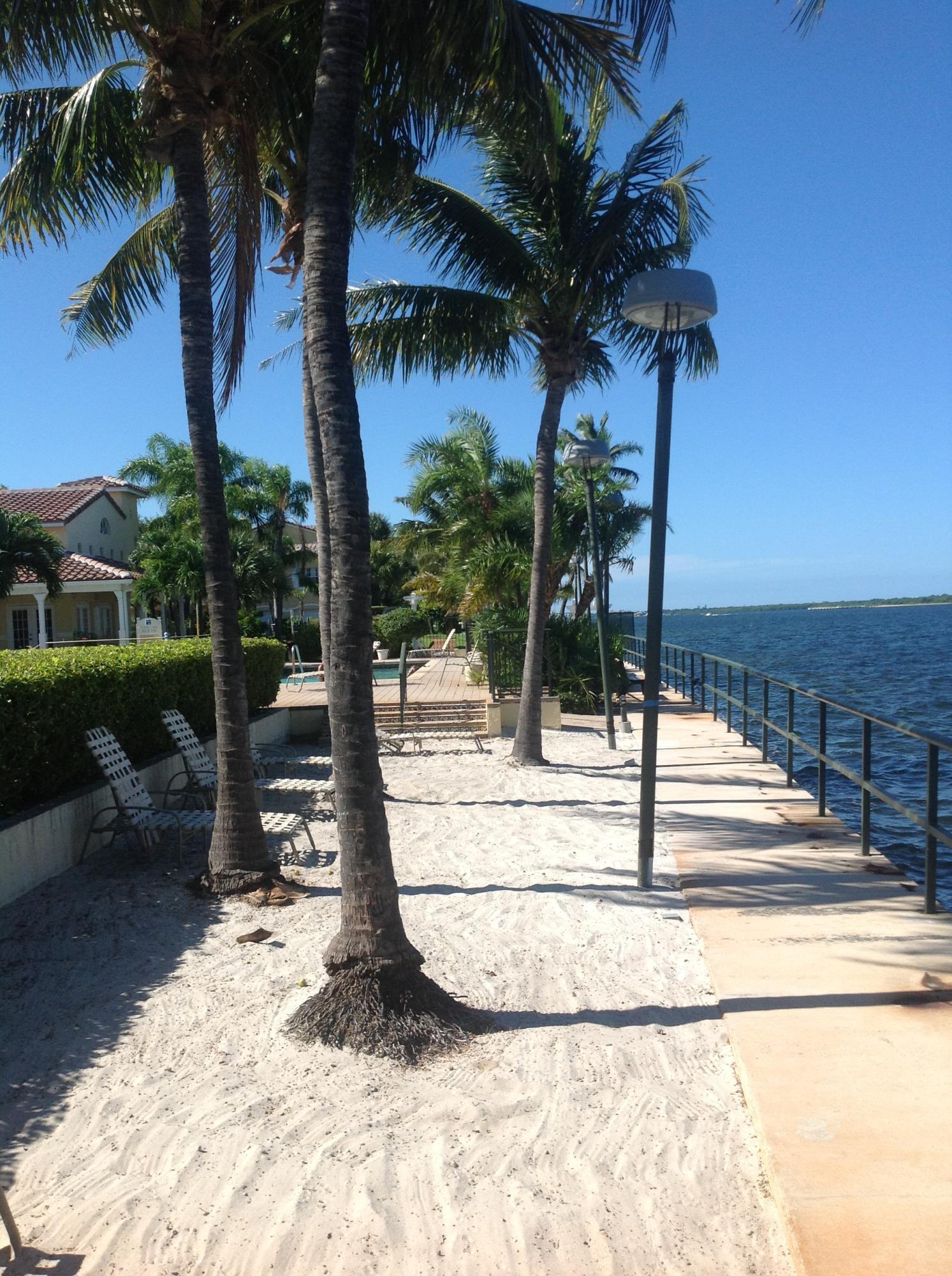 1040 Lake Shore Drive 105, Lake Park, FL 33403, Lake Park