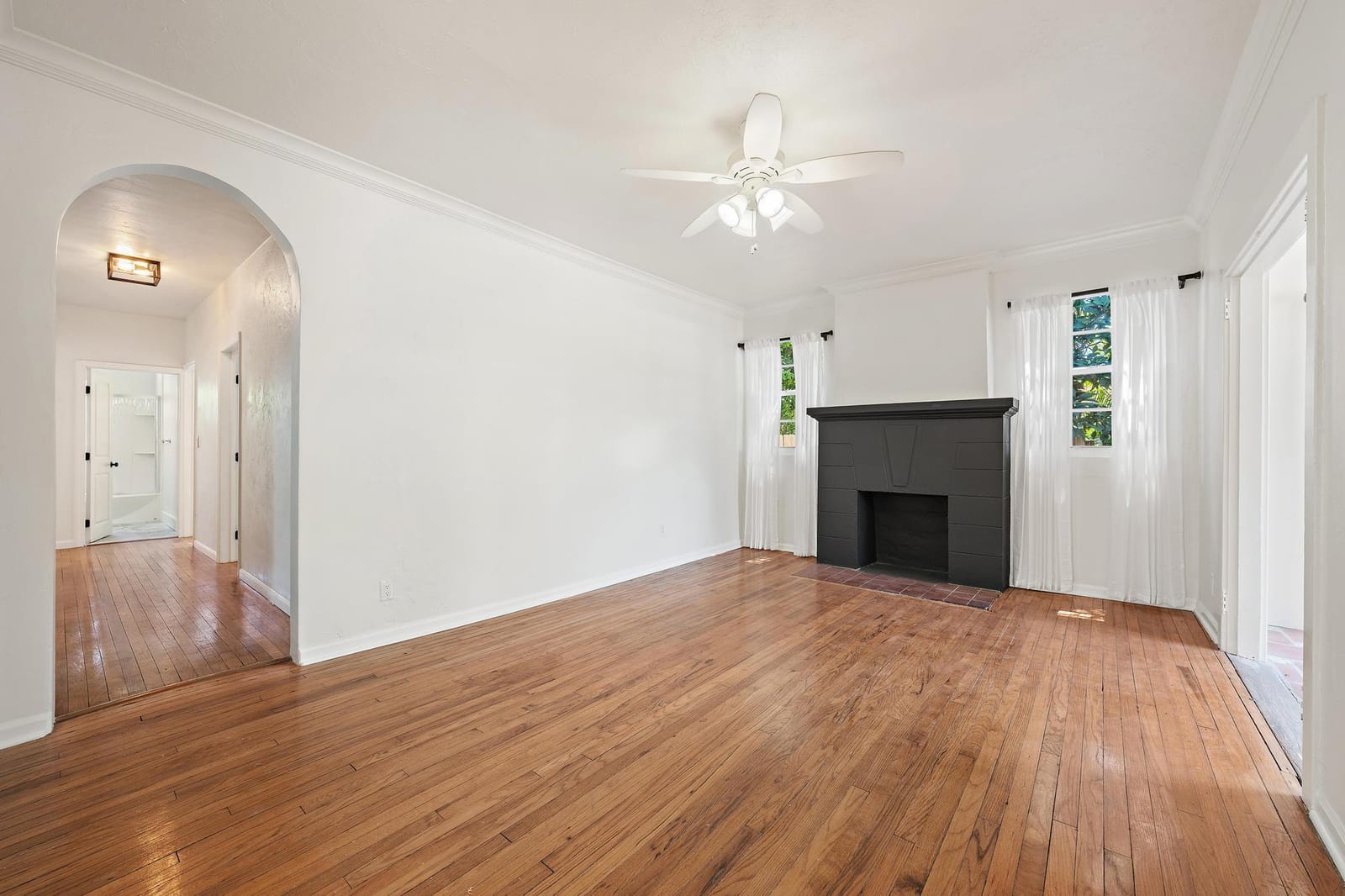 315 Hawthorne Drive — photo 7