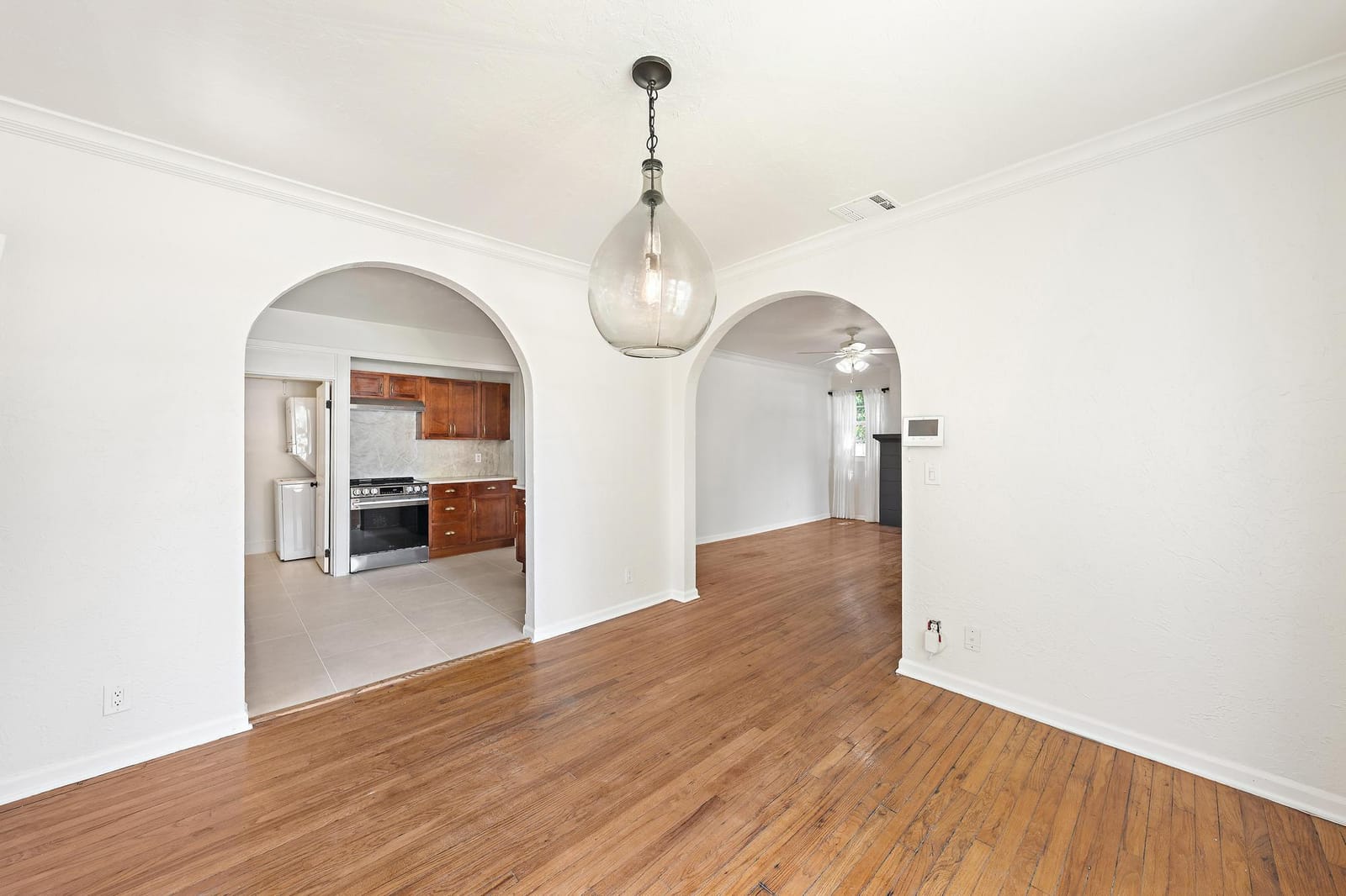 315 Hawthorne Drive — photo 10