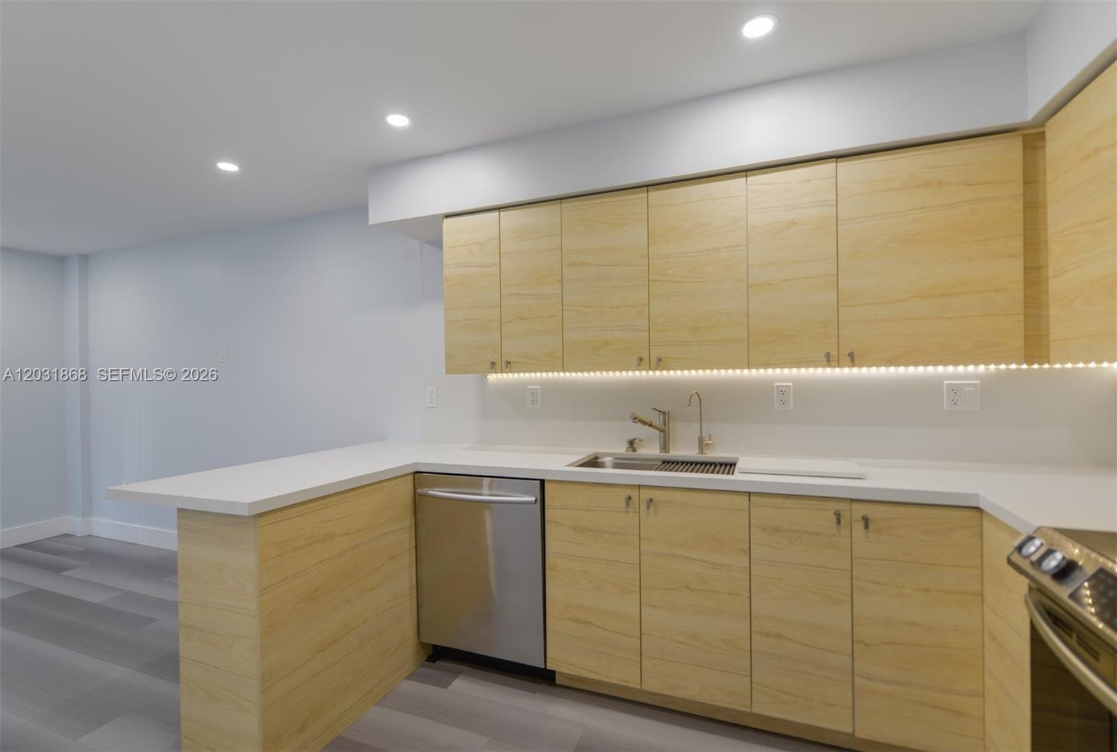 1800 NW 24th Avenue 712 — photo 11