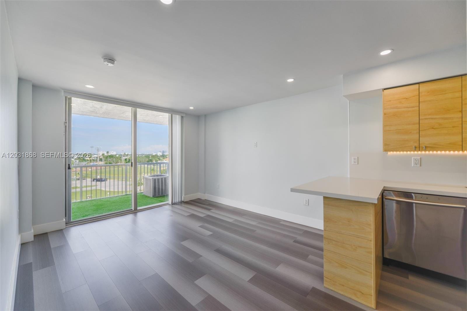 1800 NW 24th Avenue 712 — photo 4