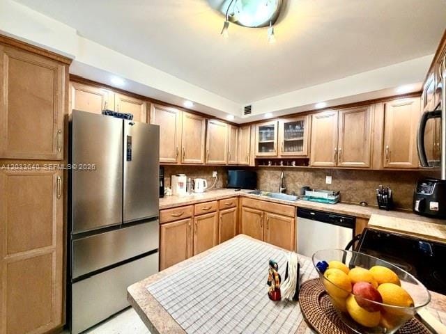 2450 NE 135th Street 704 — photo 11