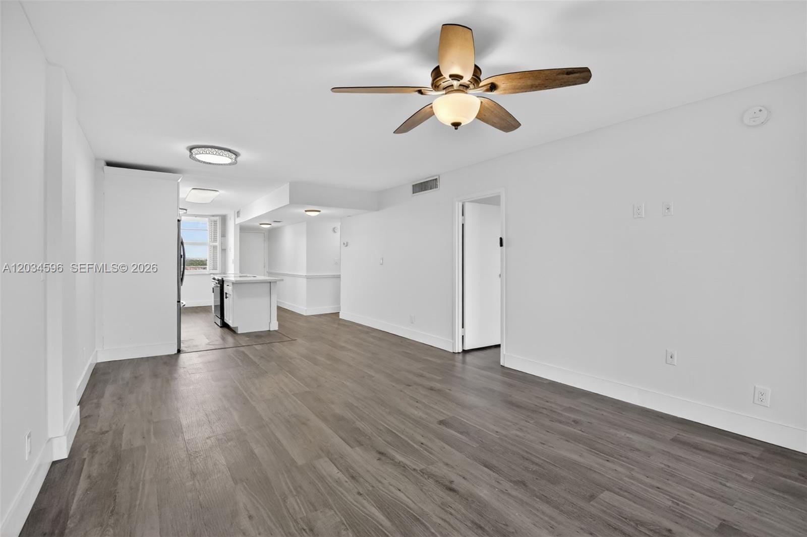 250 Jacaranda Drive 703, Plantation, FL 33324 photo 14