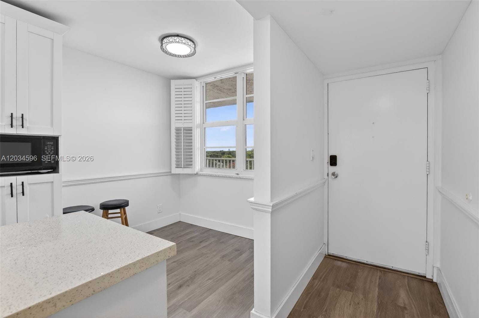 250 Jacaranda Drive 703 — photo 4