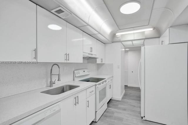 3821 Environ Boulevard 403, Lauderhill, FL 33319