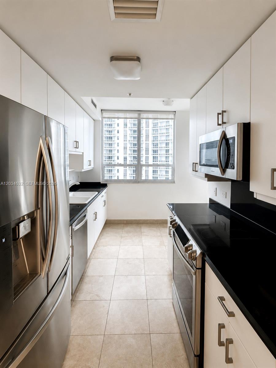 801 Brickell Key Boulevard 1710, Miami, FL 33131, Miami