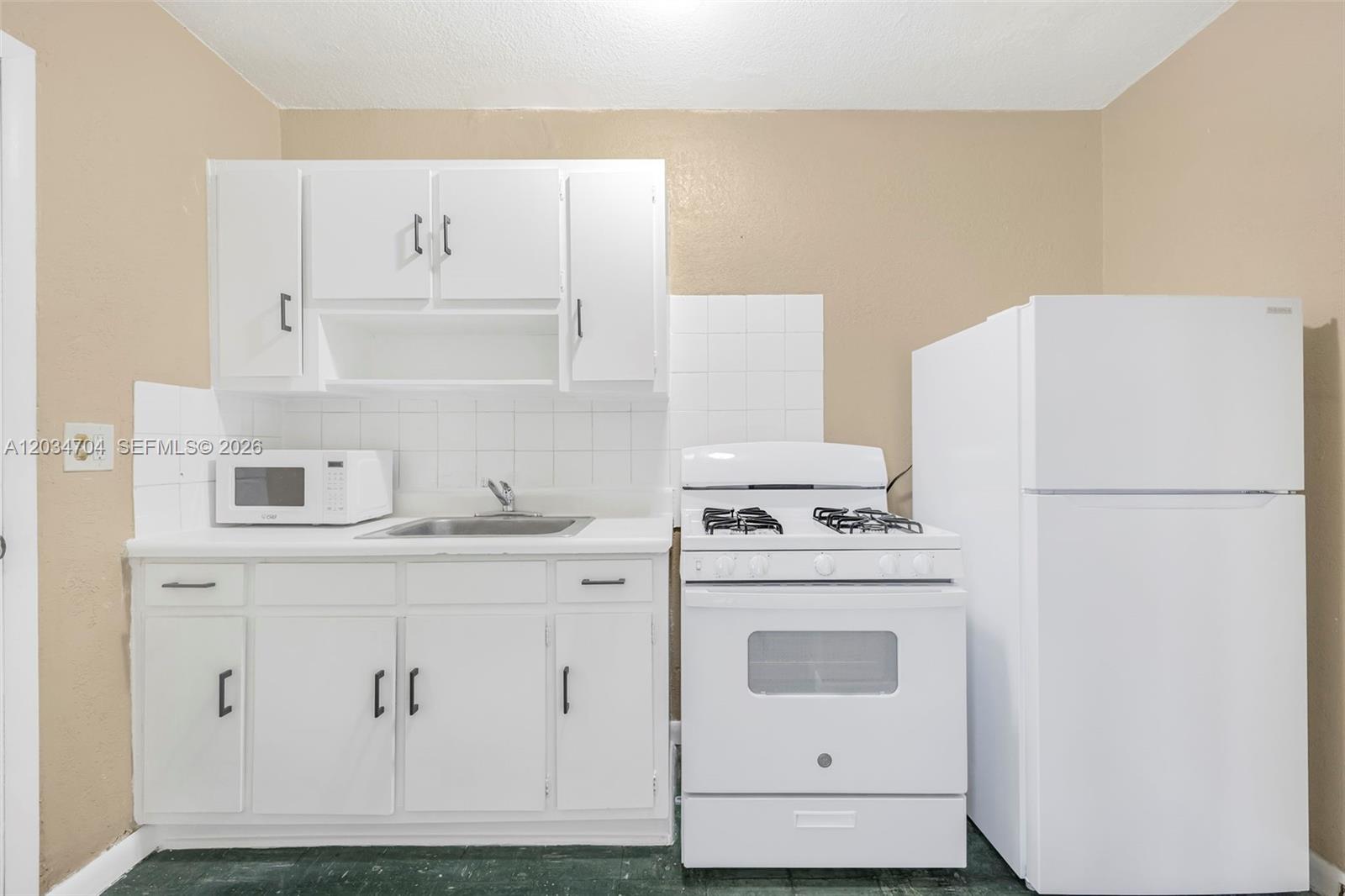 126 SW 18th Avenue 11, Miami, FL 33135, Miami