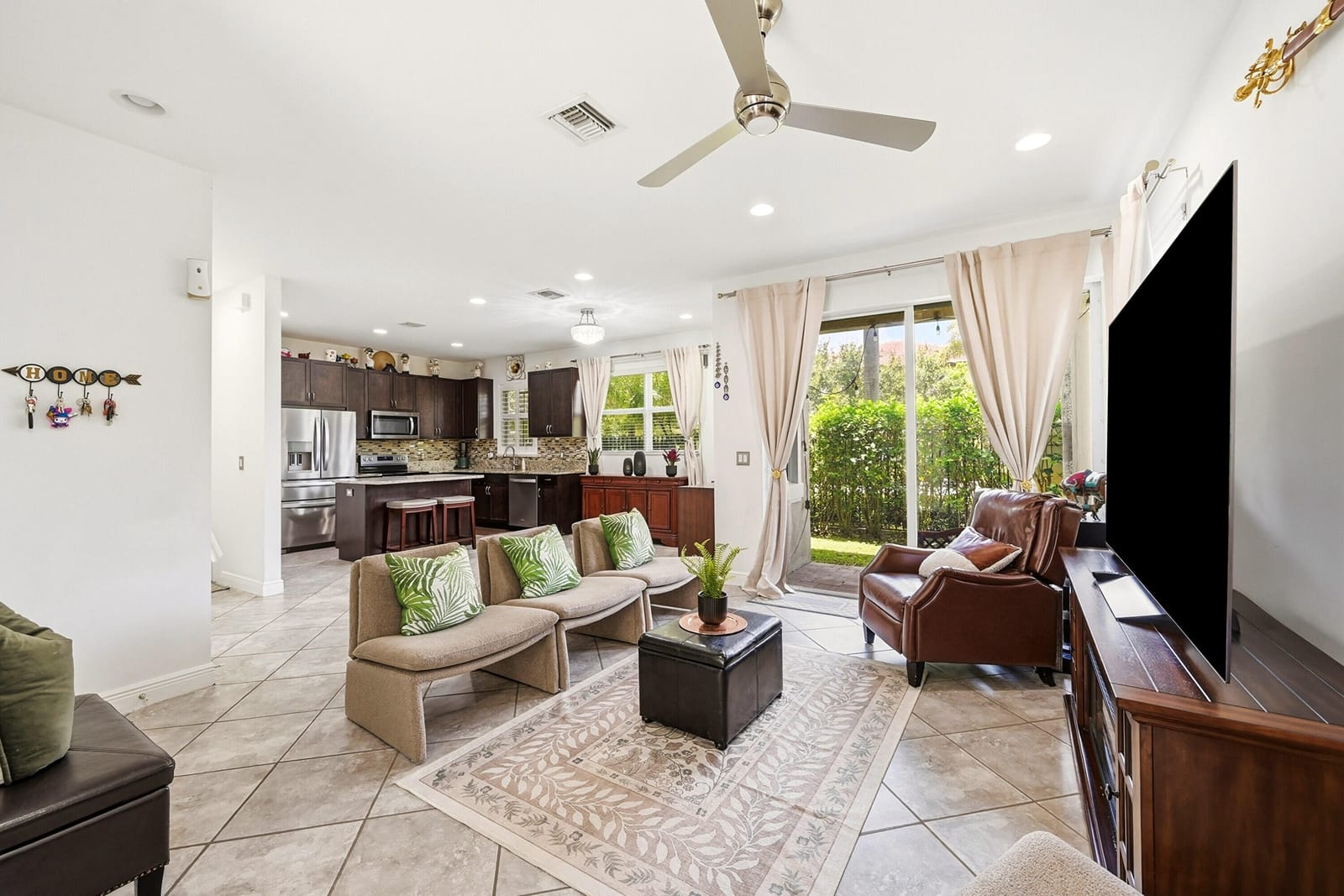 6993 Pines Circle, Coconut Creek, FL 33073 photo 12