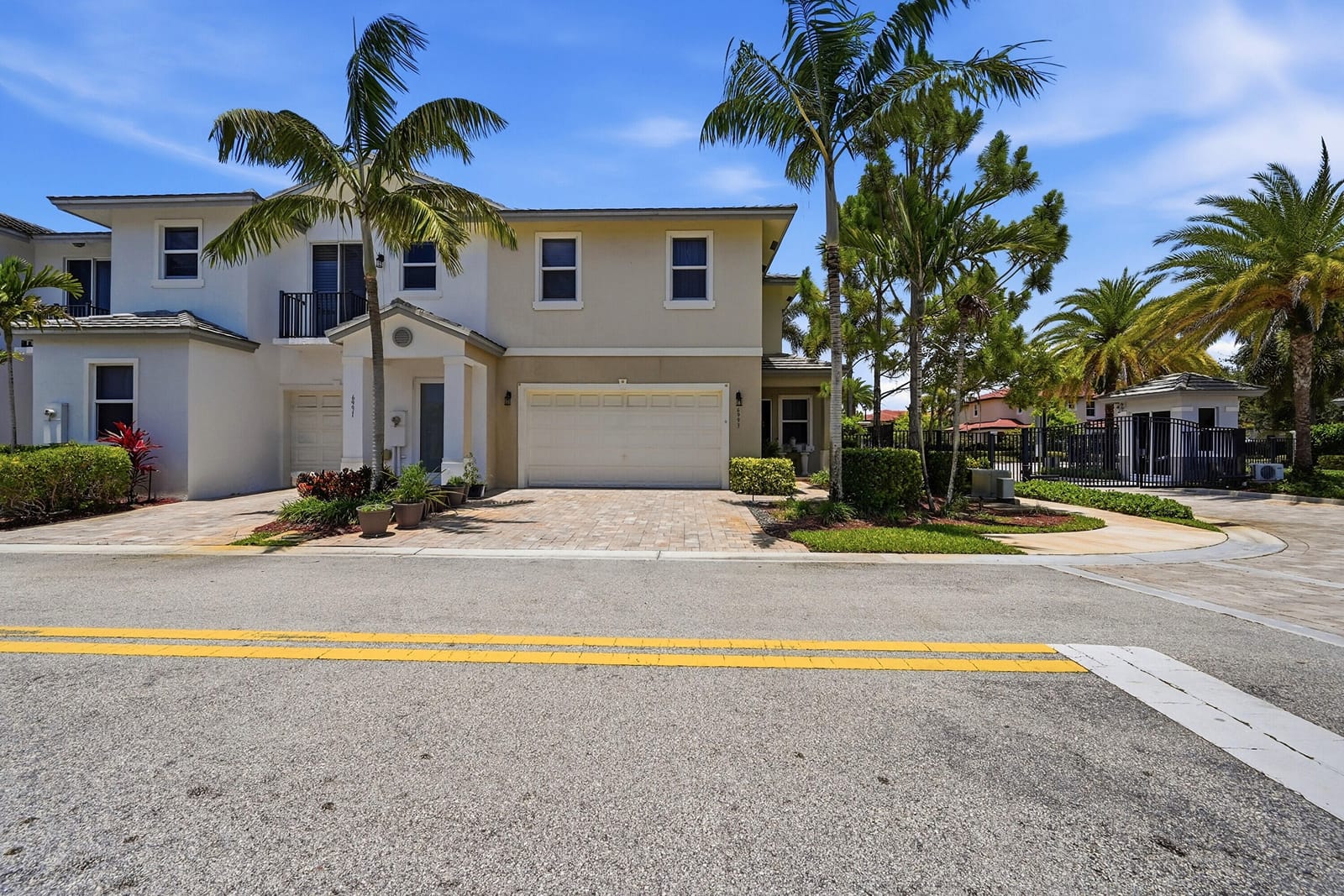 6993 Pines Circle, Coconut Creek, FL 33073 photo 7