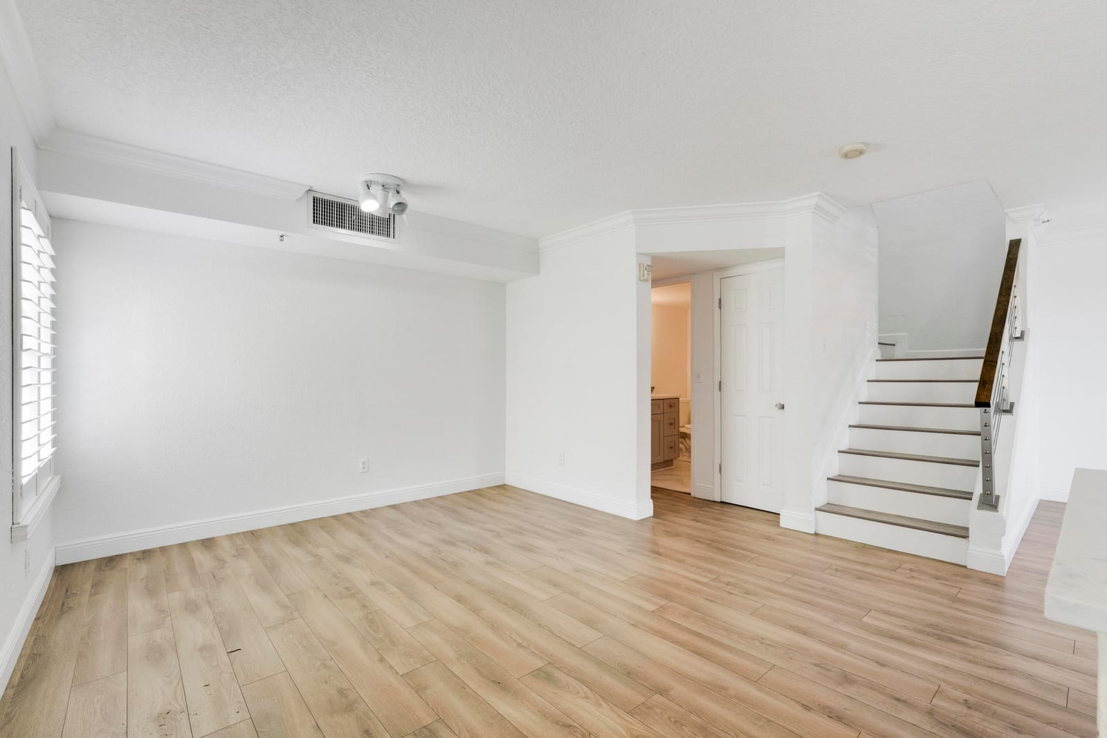 127 Yacht Club Way 101, Hypoluxo, FL 33462 photo 12