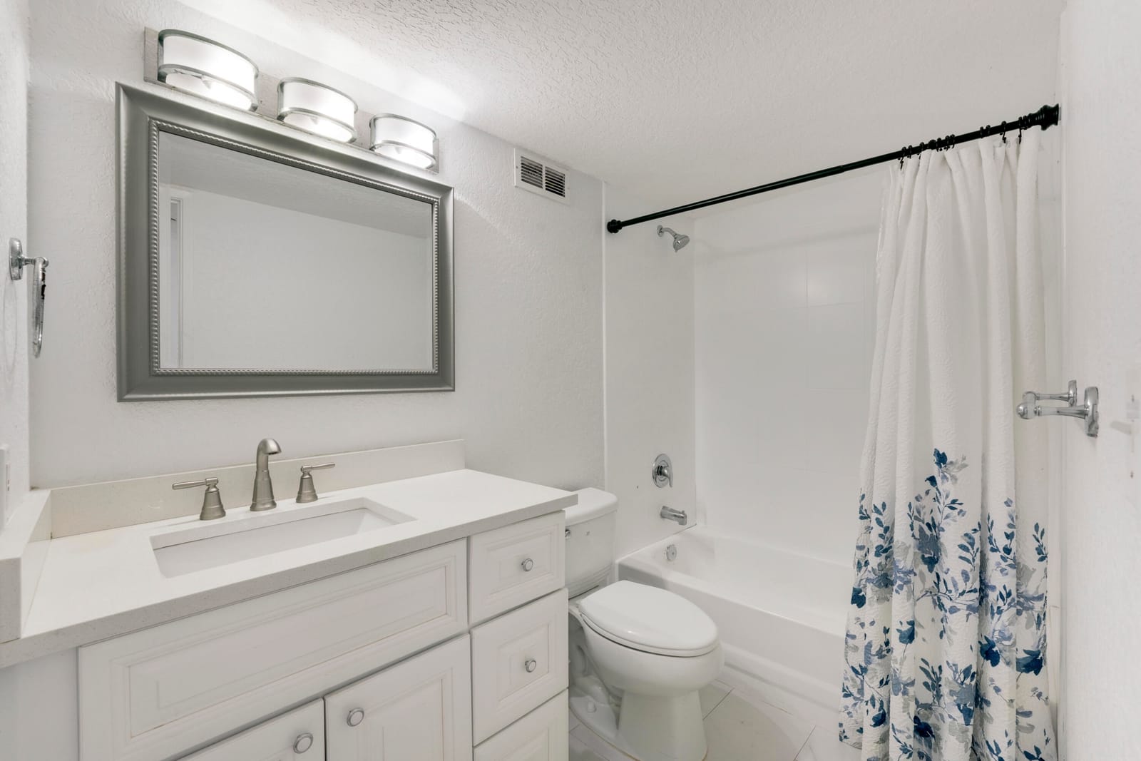 127 Yacht Club Way 101, Hypoluxo, FL 33462 photo 22