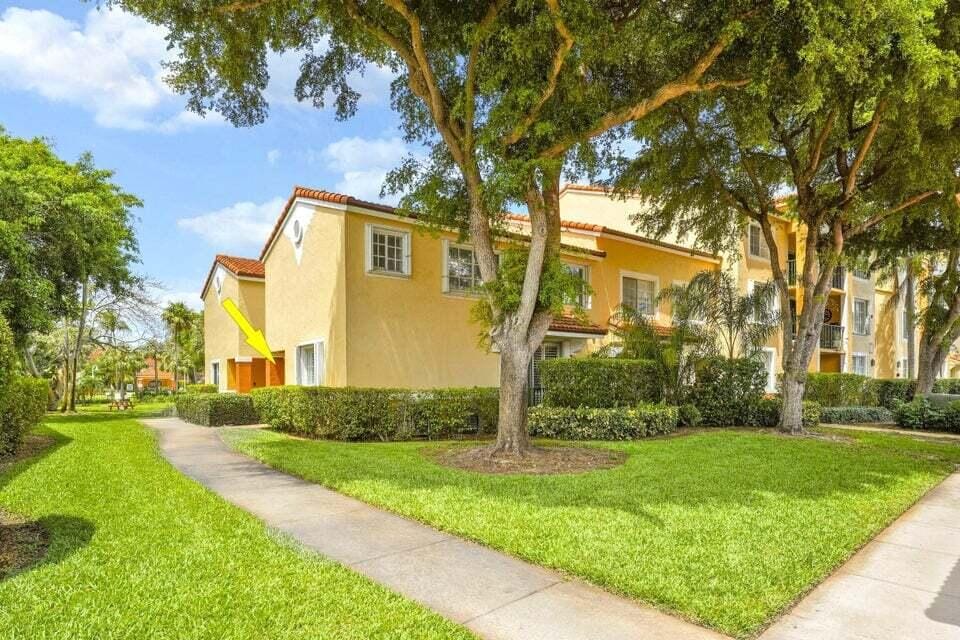 127 Yacht Club Way 101, Hypoluxo, FL 33462 photo 5