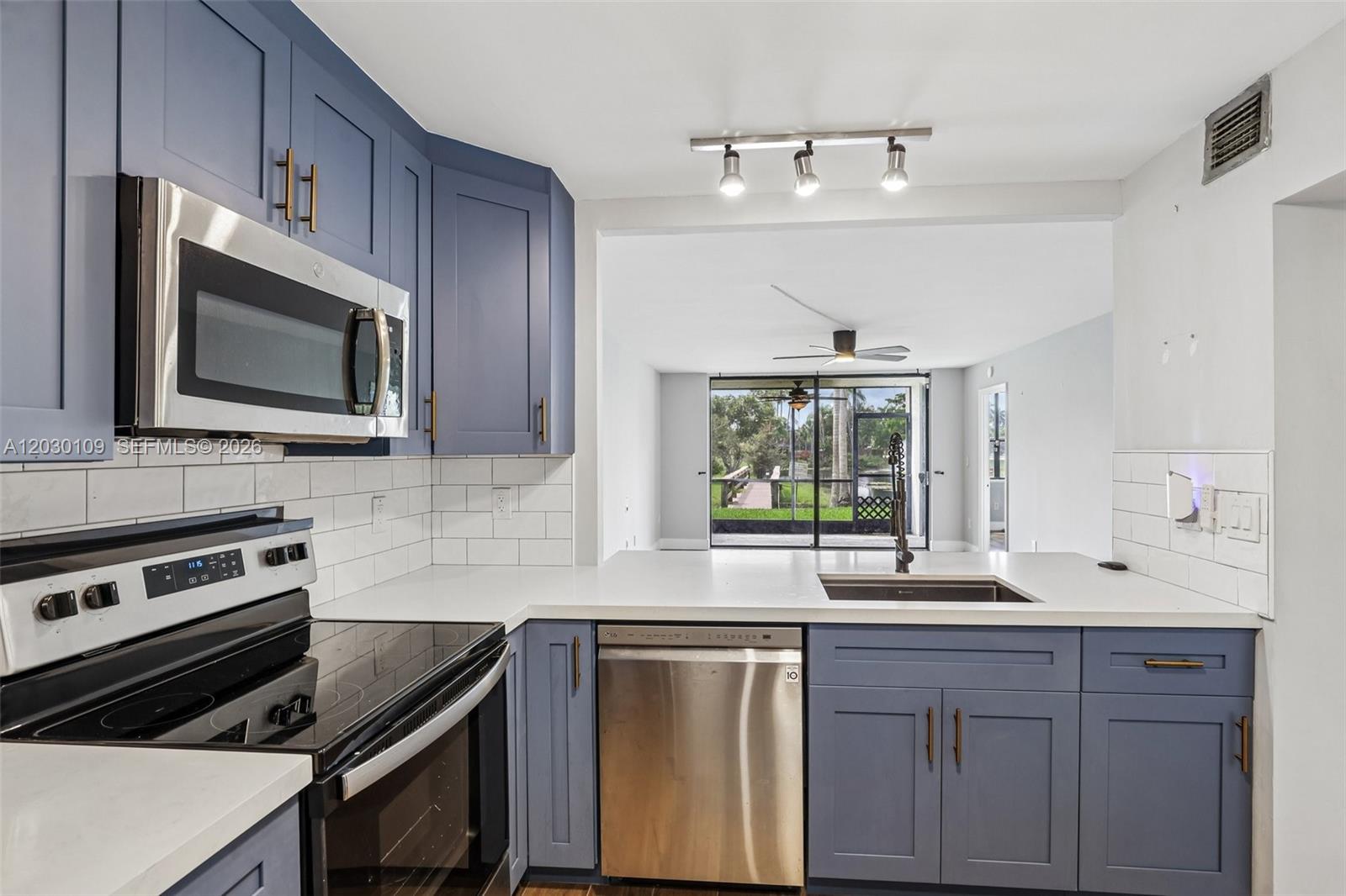 100 NW 76th Avenue 1082, Plantation, FL 33324, Plantation