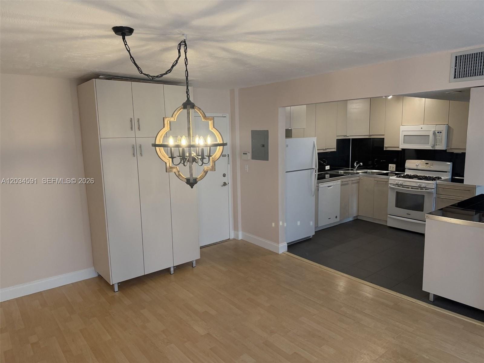 13120 SW 92nd Avenue B-404 — photo 4