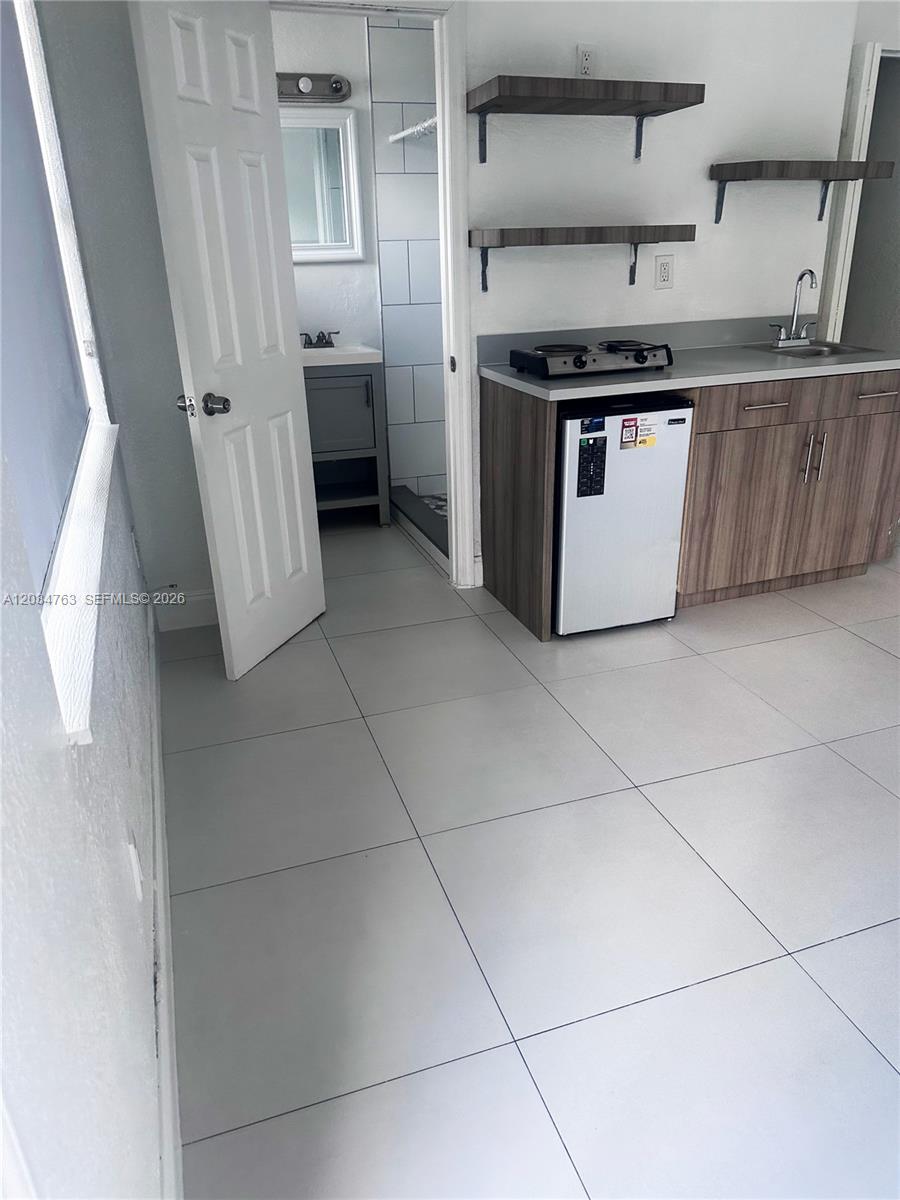 1265 SW 6th Street 13, Miami, FL 33135, Miami