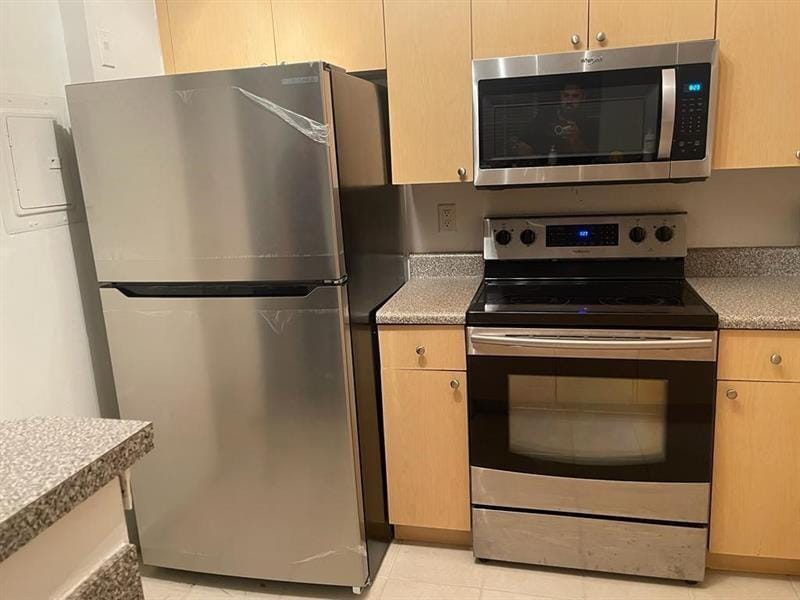 2160 E Preserve Way 201 — photo 3