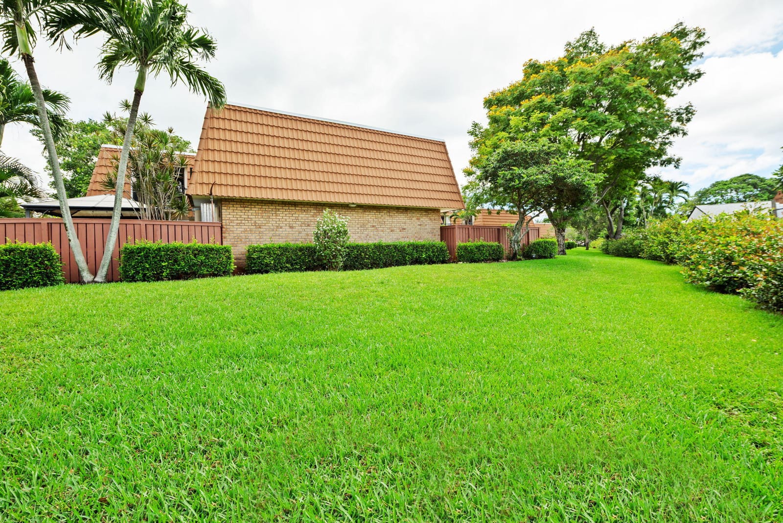 2874 Waterford Drive S, Deerfield Beach, FL 33442 photo 25