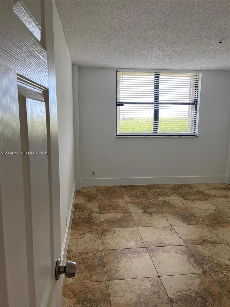 2450 NE 135th Street 1012, North Miami, FL 33181 photo 18