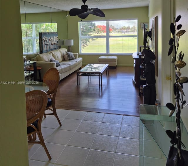 7797 Golf Cir Drive 206, Margate, FL 33063