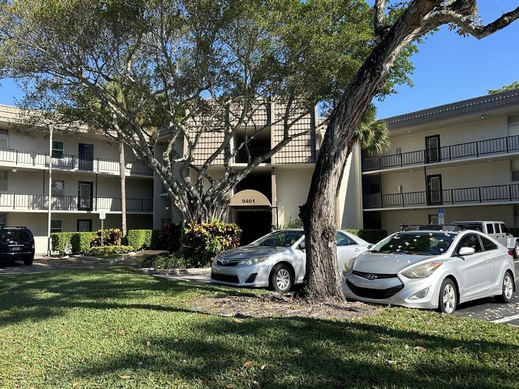 9401 Lime Bay Boulevard 115 — photo 3