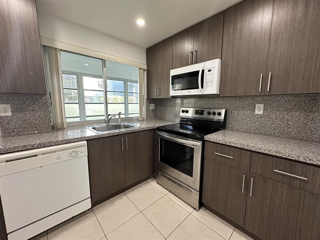 9401 Lime Bay Boulevard 115 — photo 6