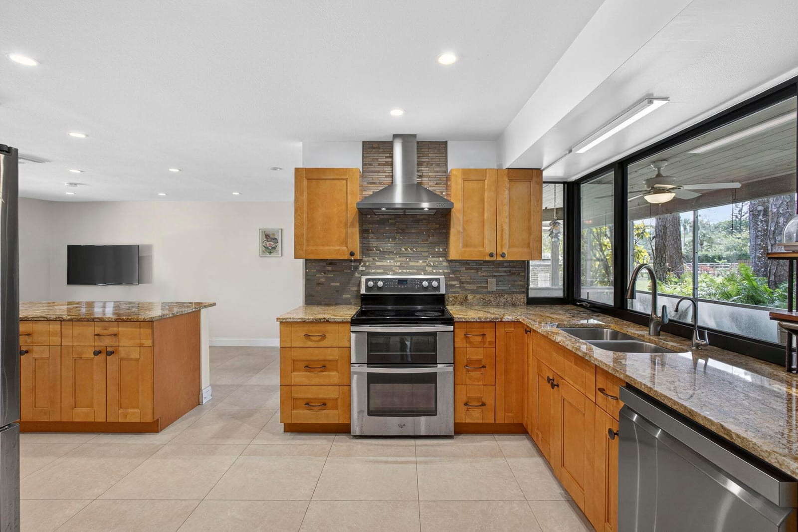 749 W Rambling Drive — photo 8
