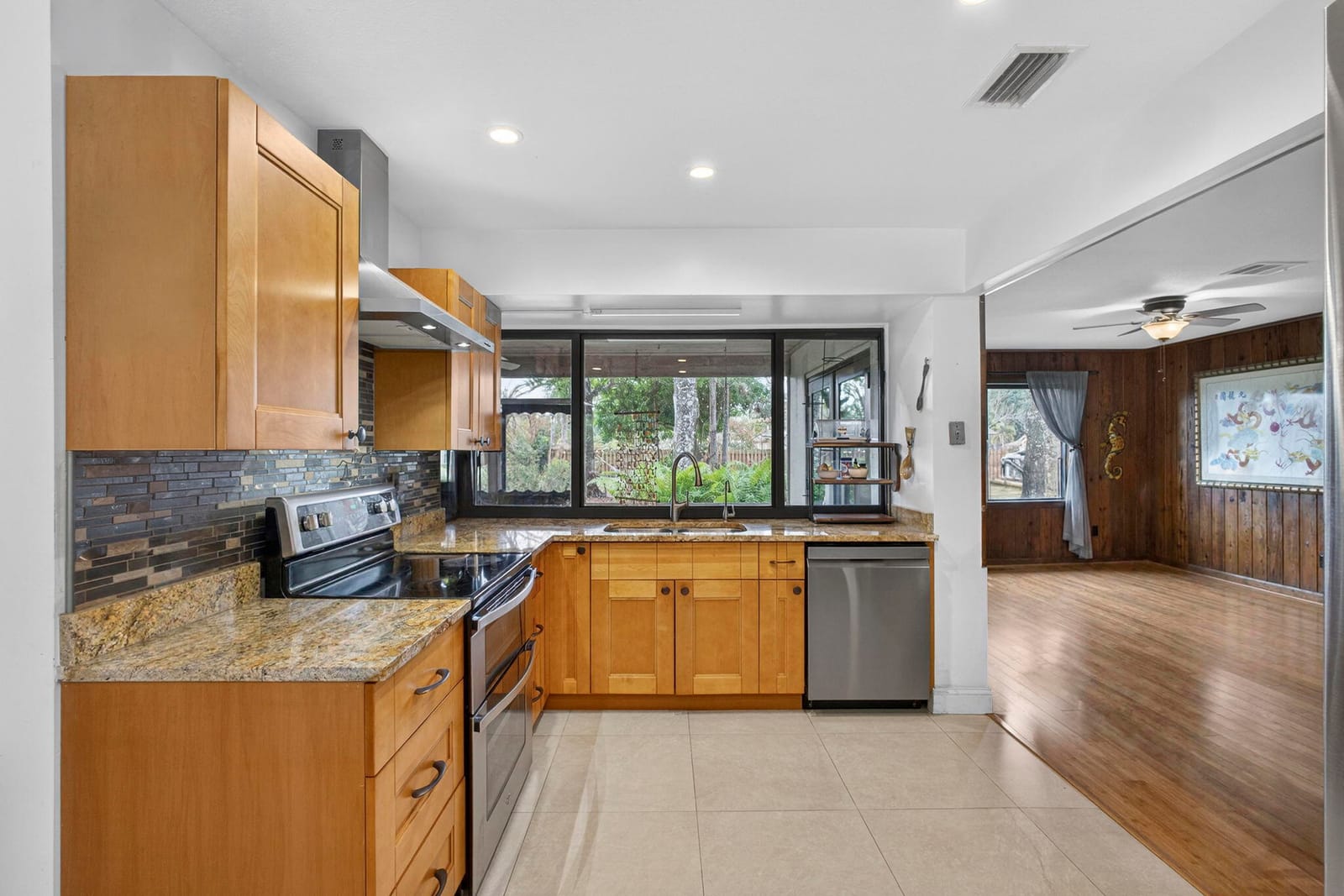 749 W Rambling Drive — photo 9