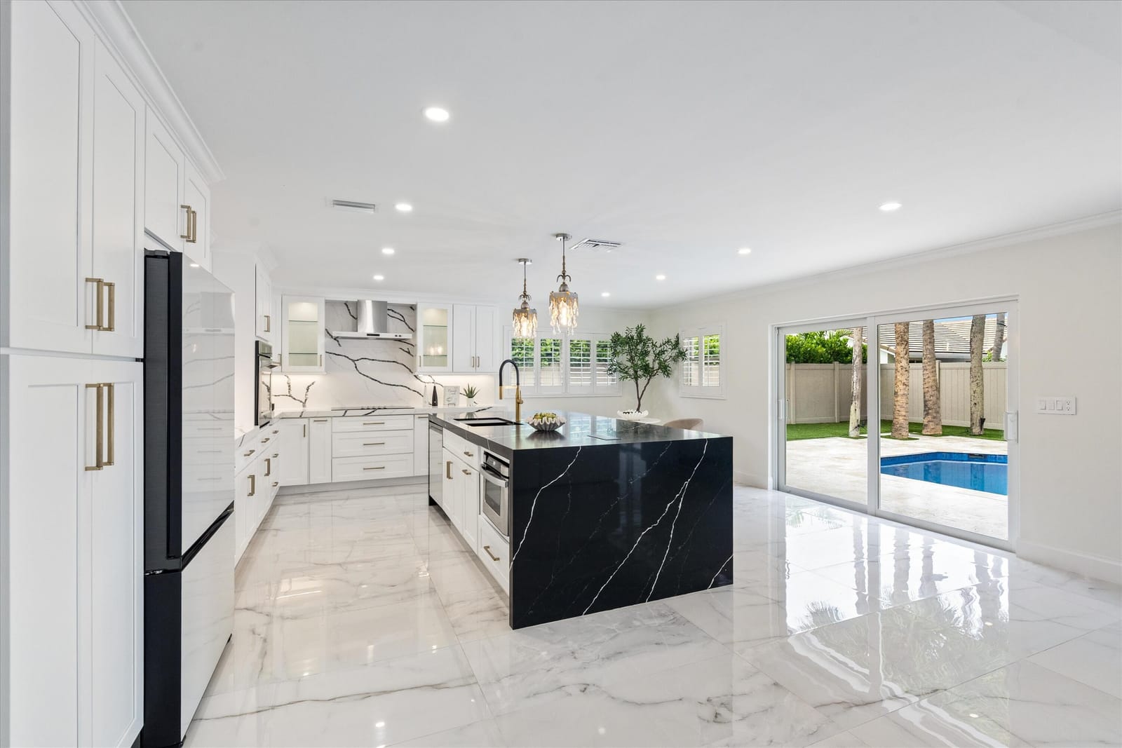2069 SW 7th Court — photo 11