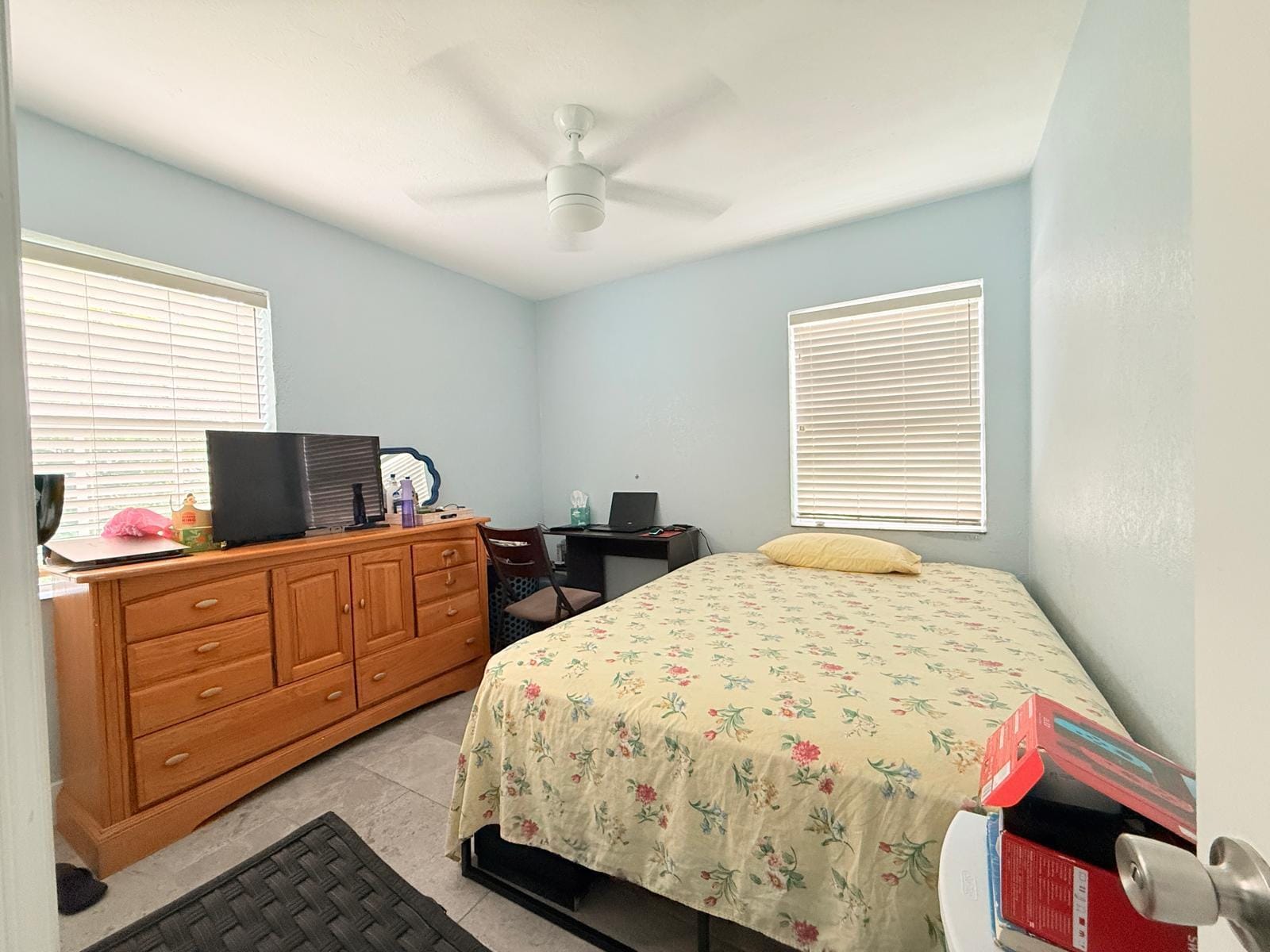 320 W 29th Street, Riviera Beach, FL 33404 photo 17