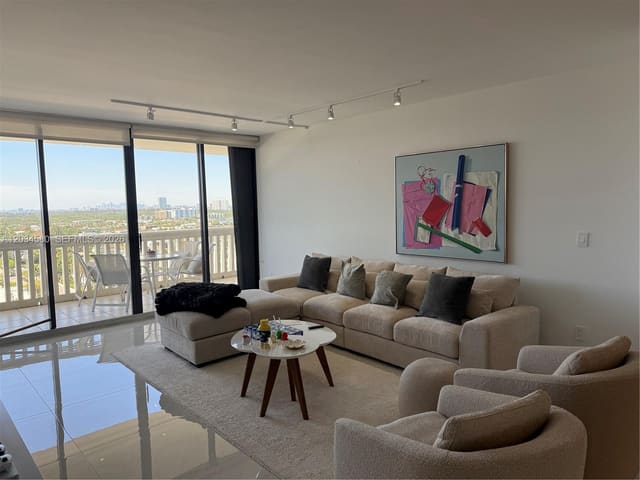 2000 Island Boulevard 1603, Aventura, FL 33160