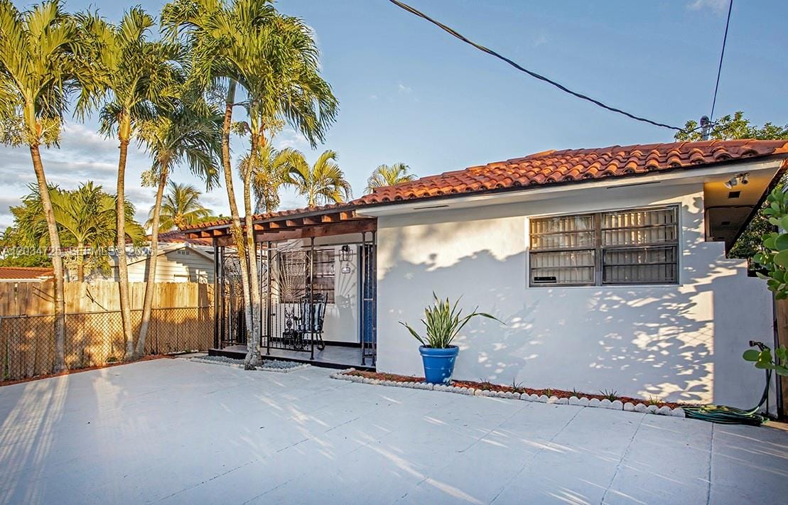 3610 SW 14th Street — photo 6